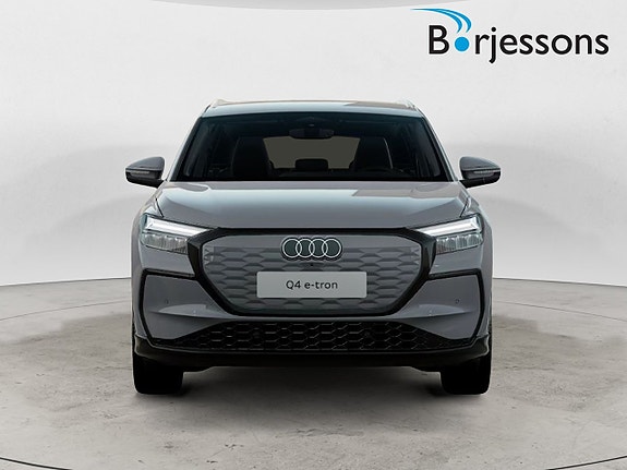 Audi Q4 e-tron 5 of 5