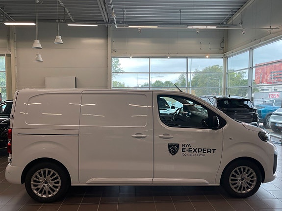 Peugeot e-Expert 8 of 25