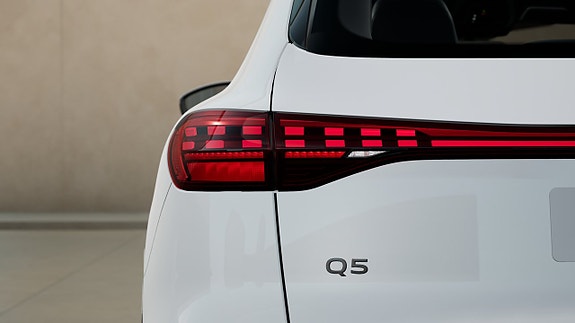 Audi Q5 6 of 11