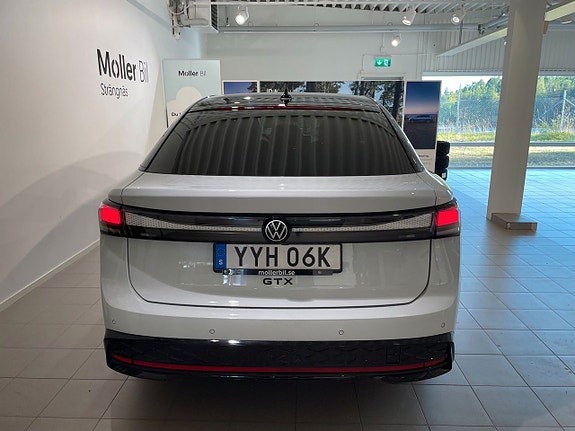 Volkswagen ID.7 3 of 5