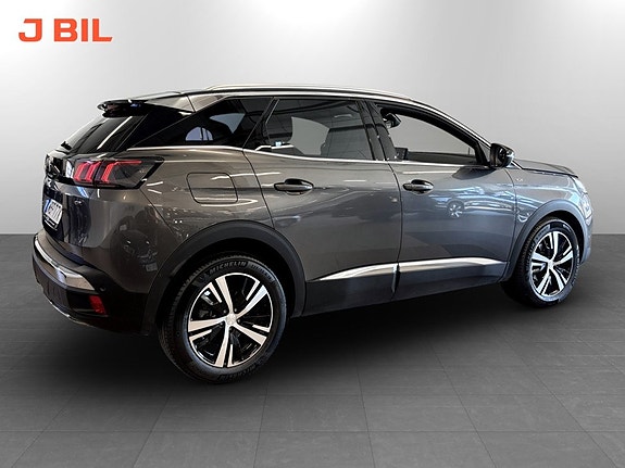 Peugeot 3008 4 of 5