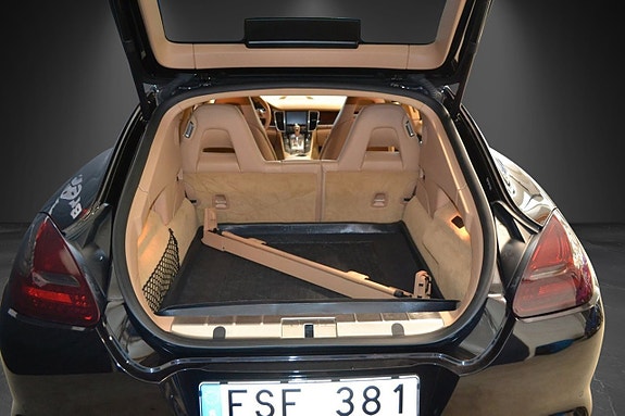 Porsche Panamera S 8 of 17