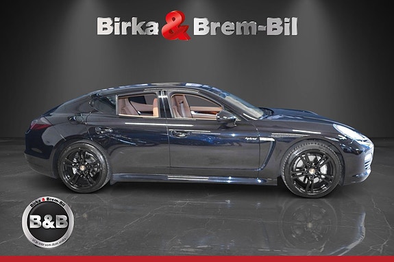 Porsche Panamera S 2 of 5