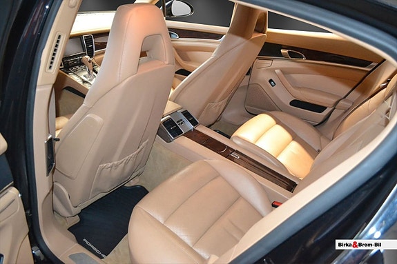 Porsche Panamera S 16 of 17
