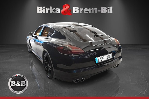 Porsche Panamera S 7 of 17