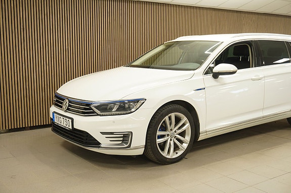 Volkswagen Passat 3 of 5
