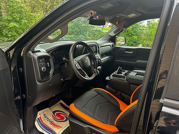 Chevrolet Silverado 1500 18 of 24