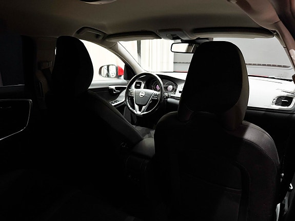 Volvo V60 10 of 22