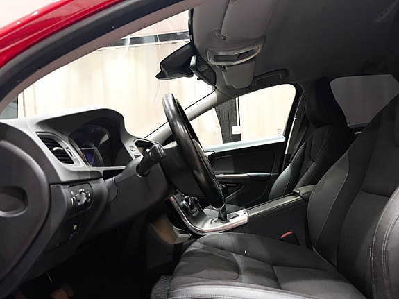 Volvo V60 11 of 22