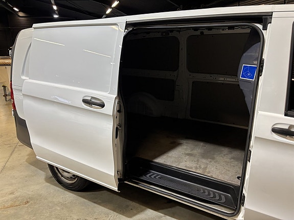 Mercedes-Benz Vito 111 18 of 20