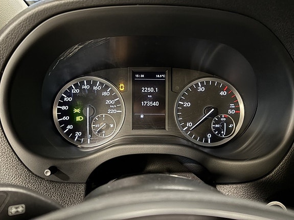 Mercedes-Benz Vito 111 9 of 20