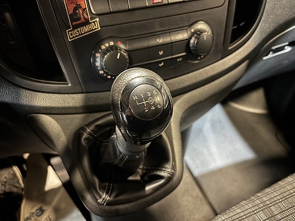 Mercedes-Benz Vito 111 11 of 20