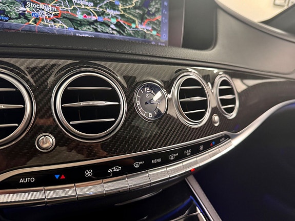 Mercedes-Benz S400 13 of 16