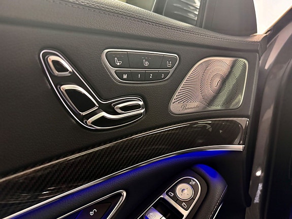 Mercedes-Benz S400 12 of 16