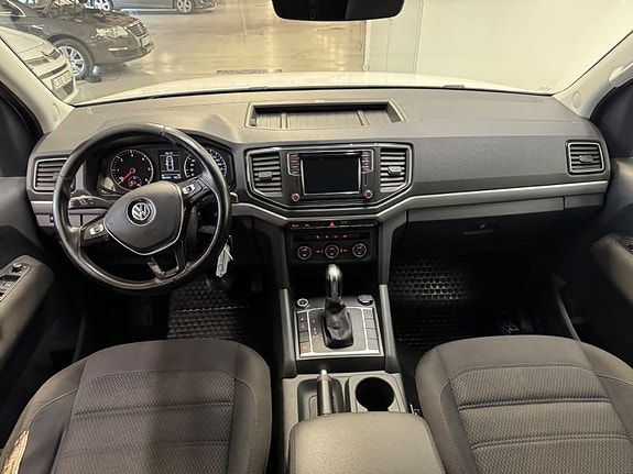 Volkswagen Amarok 8 of 10