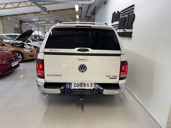 Volkswagen Amarok 4 of 10