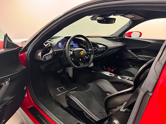 Ferrari SF90 Stradale 3 of 5
