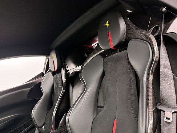 Ferrari SF90 Stradale 6 of 19
