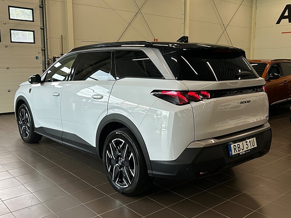 Peugeot 5008 5 of 30