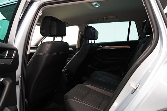 Volkswagen Passat Alltrack 12 of 13