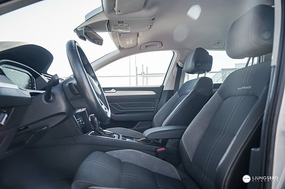Volkswagen Passat Alltrack 4 of 5