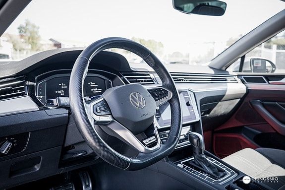 Volkswagen Passat Alltrack 6 of 11