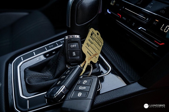 Volkswagen Passat Alltrack 10 of 11