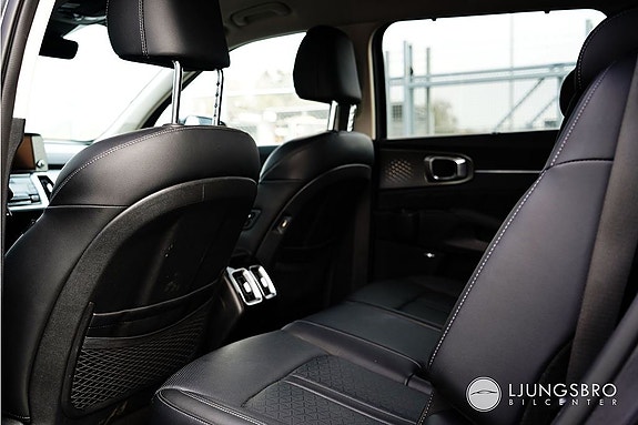 Kia Sorento 15 of 16