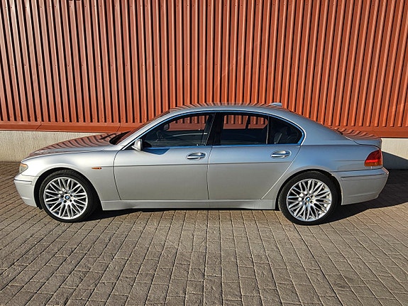 BMW 760i 7 of 18