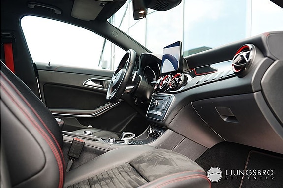 Mercedes-Benz CLA45 15 of 15