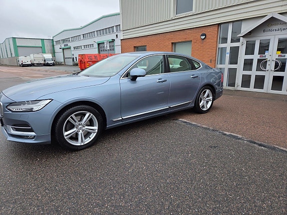 Volvo S90 4 of 5