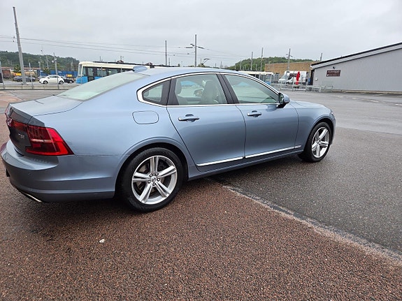 Volvo S90 6 of 12