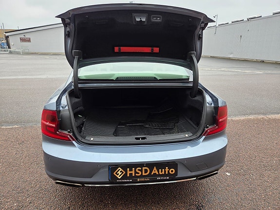 Volvo S90 8 of 12