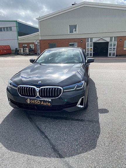 BMW 530e 16 of 16