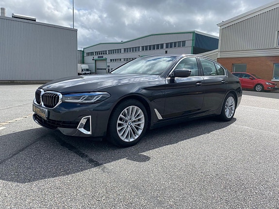BMW 530e 14 of 16