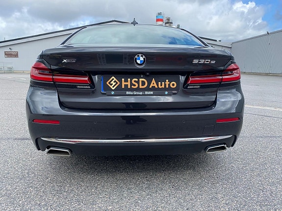 BMW 530e 10 of 16
