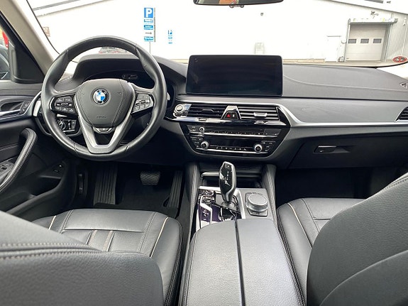 BMW 530e 5 of 5