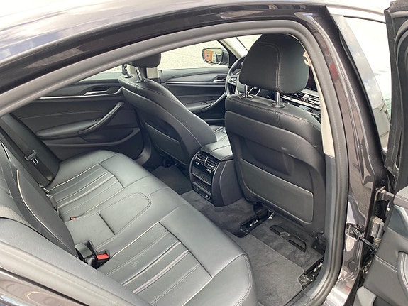 BMW 530e 6 of 16
