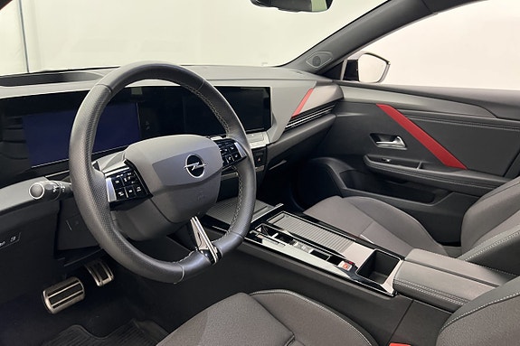 Opel Astra 12 of 30