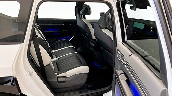 Kia EV9 5 of 13