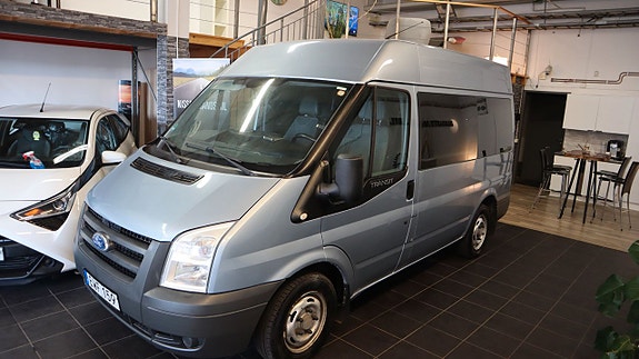 Ford Transit 2 of 5