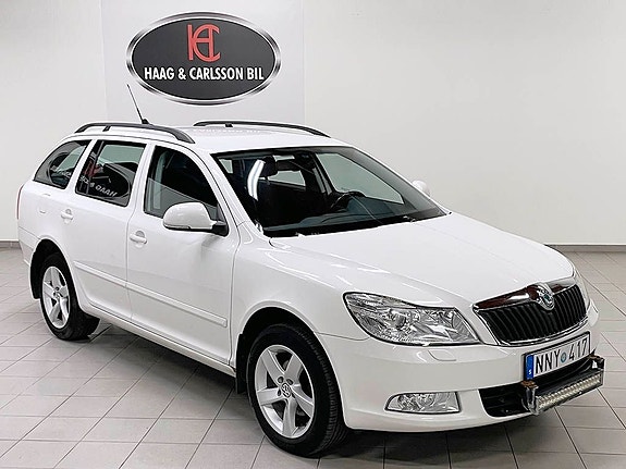 Skoda Octavia 2 of 5