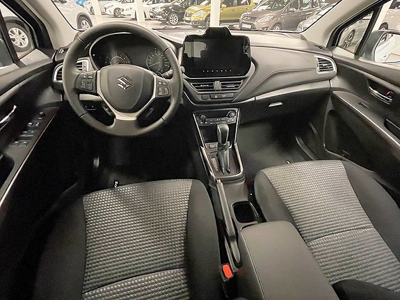 Suzuki S-Cross 5 of 6