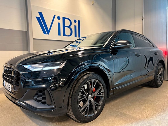 Audi Q8 2 of 5