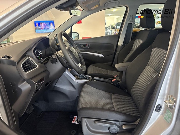 Suzuki S-Cross 8 of 18