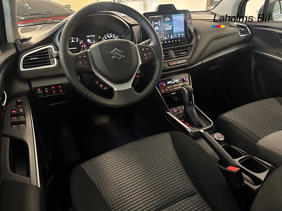 Suzuki S-Cross 11 of 18