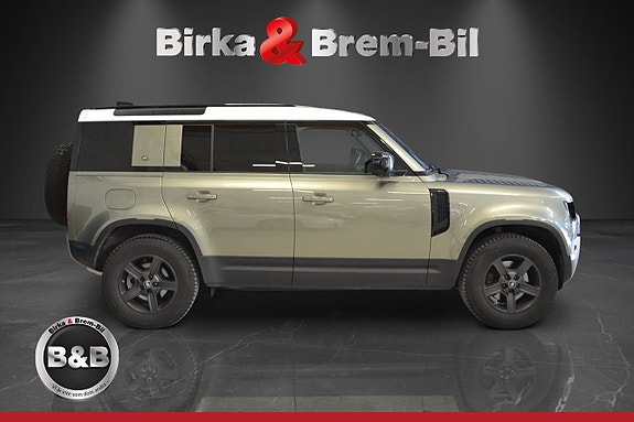 Land Rover Defender 110 4 of 5