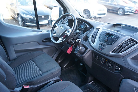 Ford Transit 5 of 5
