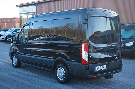 Ford Transit 3 of 5