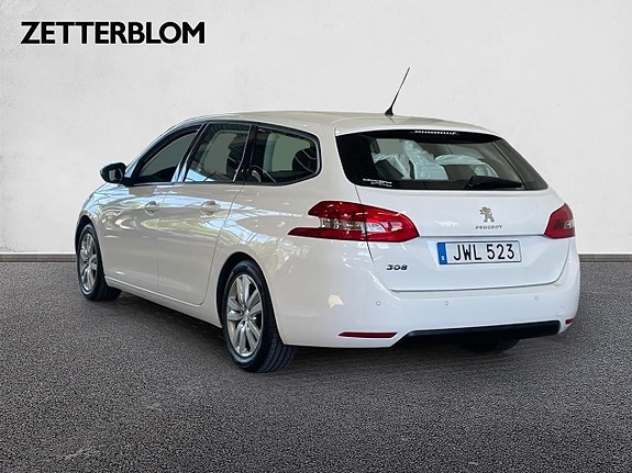 Peugeot 308 SW 3 of 5
